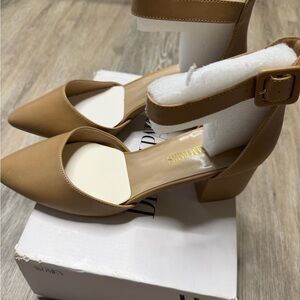 Dream pairs Tan Heel Women's Shoes